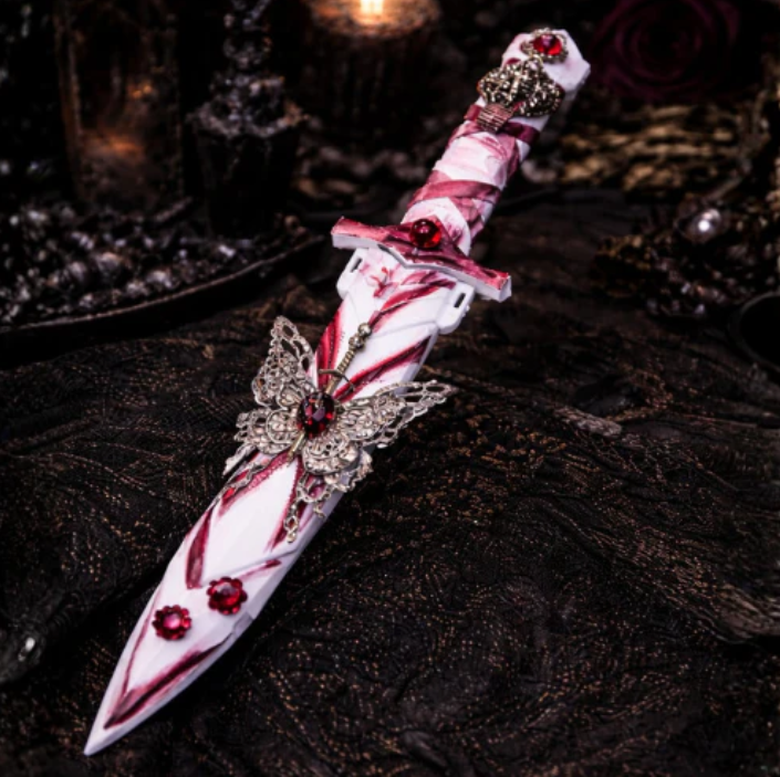 Midnight Dagger™